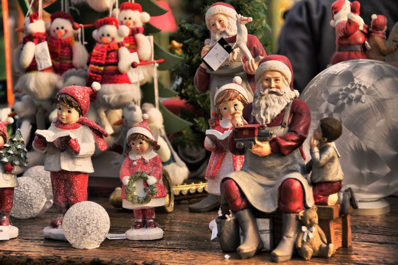 Table Display by Linda Boys