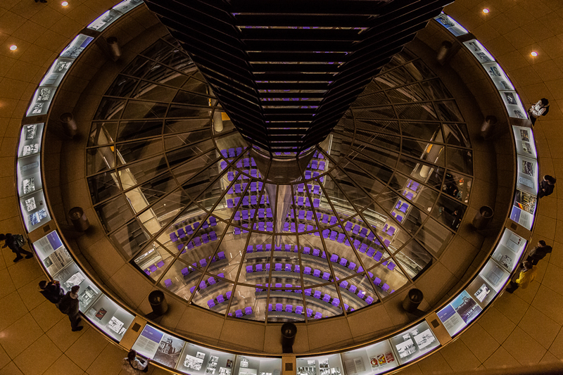 Berlin Parliment by Stino Scaletta